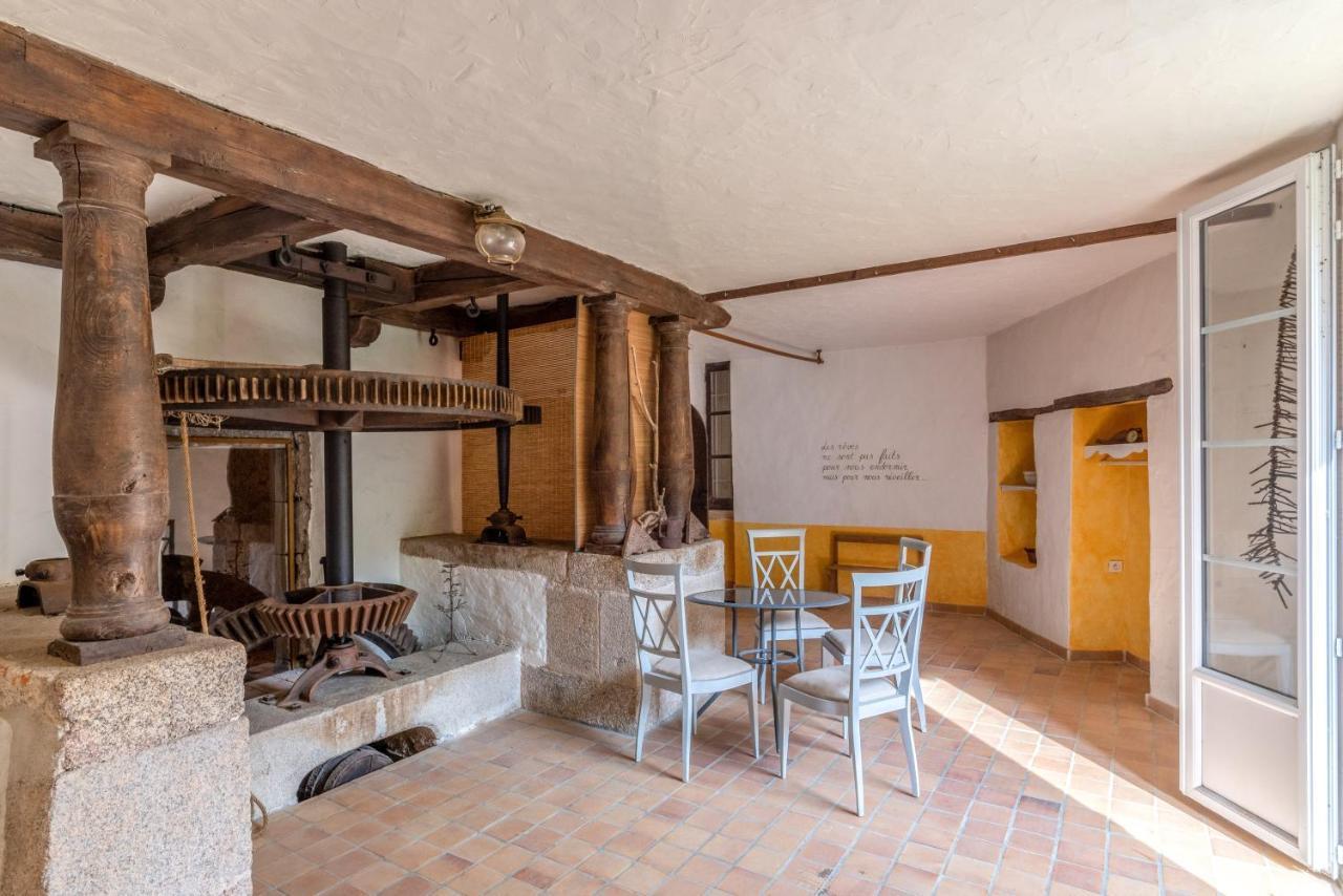 Le Moulin De Pilet Βίλα Mortagne-sur-Sevre Εξωτερικό φωτογραφία